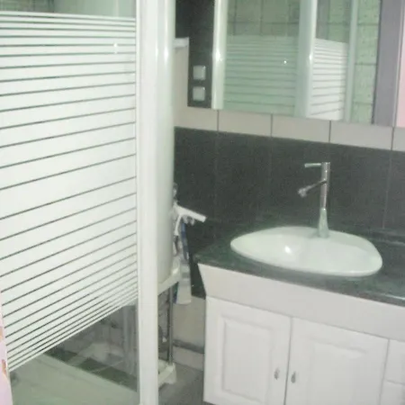 Appartement With 2 Bedrooms In With Furnished Terrace And Wifi *